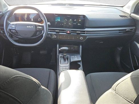 Used 2026 Kia Sportage LX FWD image 17