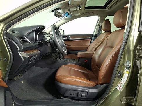 Used 2018 Subaru Outback 3.6R Touring AWD/4WD image 15