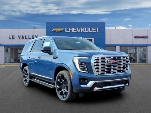 New 2026 GMC Yukon Denali w/ Denali Reserve Package AWD/4WD image 1