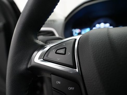 Used 2024 Ford Edge SEL w/ Convenience Package image 18