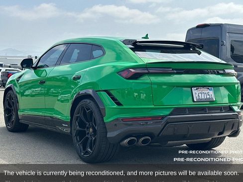 Used 2024 Lamborghini Urus Performante AWD/4WD image 4