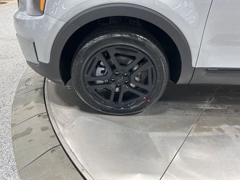 New 2025 Kia Telluride EX X-Line image 32