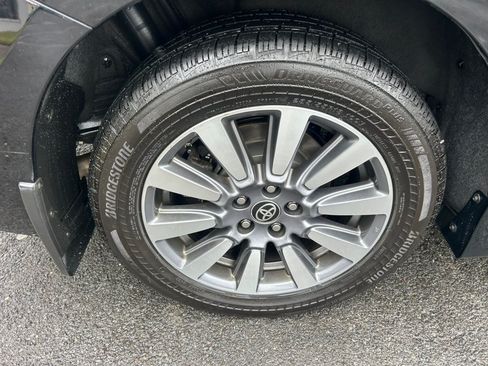 Used 2020 Toyota Sienna Limited Premium AWD/4WD image 13