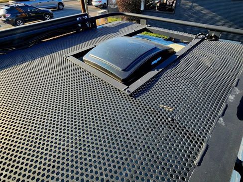 Used 2019 Mercedes-Benz Sprinter 2500 w/ Premium Plus Package image 49