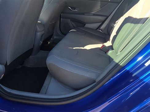 Used 2024 Hyundai Elantra SEL w/ Convenience Package image 28