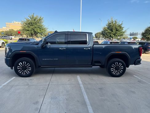 Used 2026 GMC Sierra 2500 Denali Ultimate AWD/4WD image 3