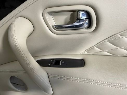 Used 2024 INFINITI QX80 Sensory AWD/4WD image 36