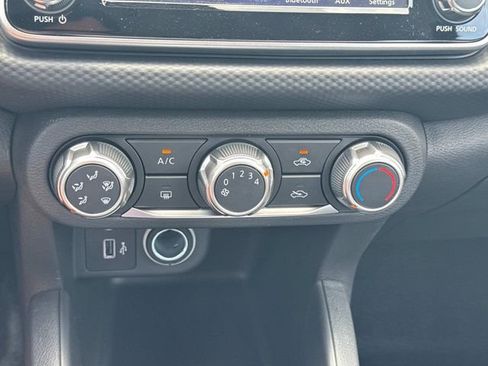 New 2025 Nissan Kicks Play S FWD image 28