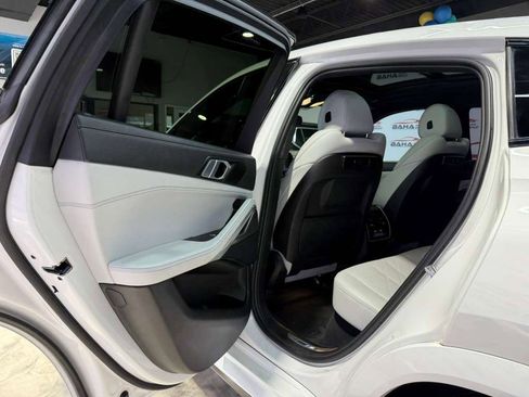 Used 2023 BMW X6 xDrive40i w/ M Sport Package image 33