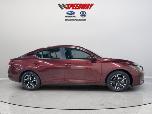 Used 2024 Nissan Sentra SV FWD image 4