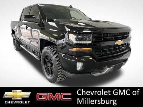 Used 2018 Chevrolet Silverado 1500 LT w/ Texas Edition image 1