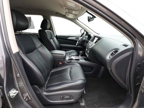 Used 2019 Nissan Pathfinder SL AWD/4WD image 21