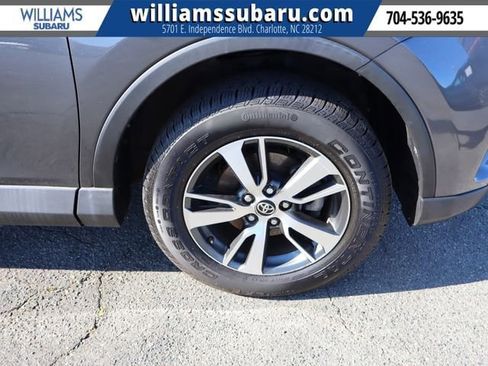 Used 2017 Toyota RAV4 XLE FWD image 40