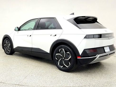 Used 2022 Hyundai Ioniq 5 SE image 7