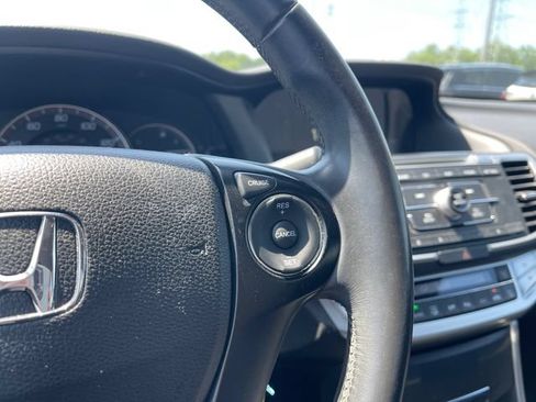 Used 2015 Honda Accord Sport image 21