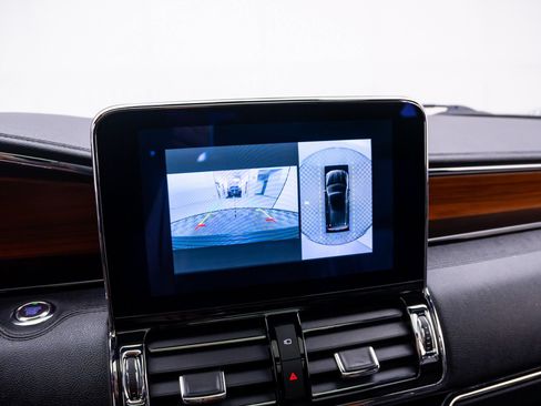 Used 2019 Lincoln Navigator Reserve AWD/4WD image 25