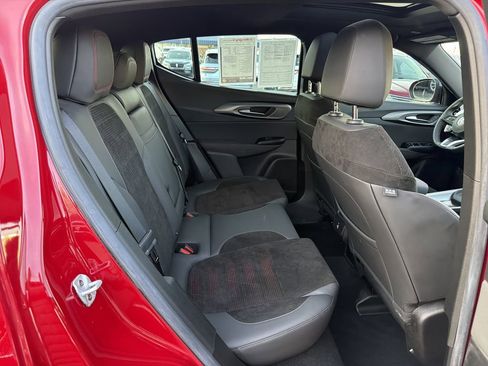 Used 2024 Alfa Romeo Tonale Veloce image 17