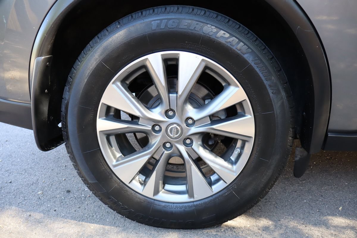 Used 2016 Nissan Murano SV AWD/4WD image 43