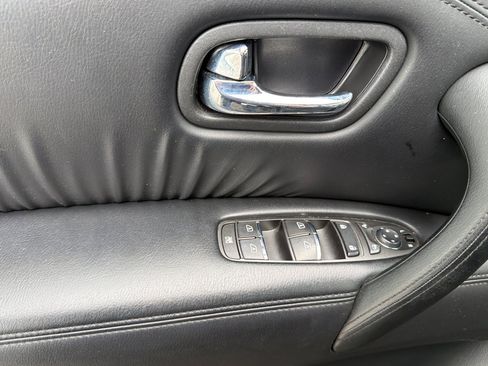 Used 2024 Nissan Armada SV AWD/4WD image 10