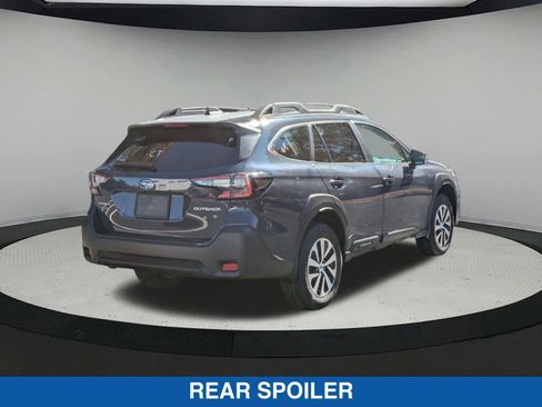 Certified 2025 Subaru Outback Premium image 4