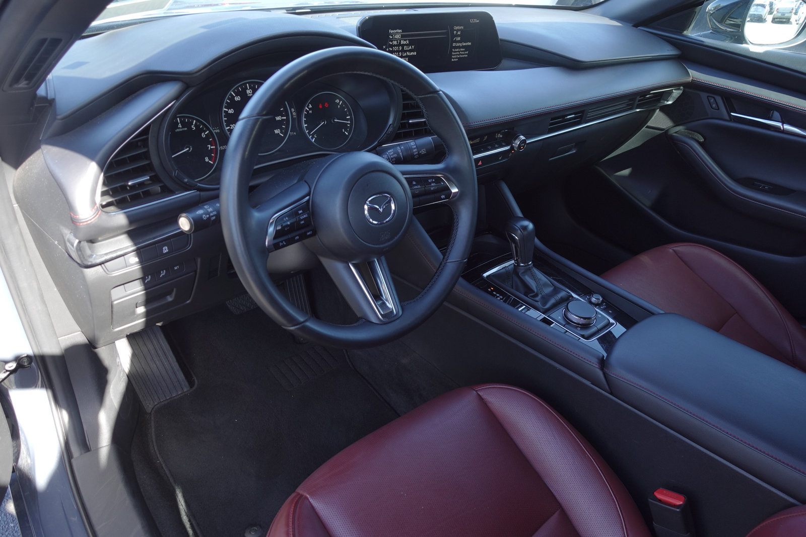 Used 2026 MAZDA MAZDA3 Carbon AWD/4WD image 11