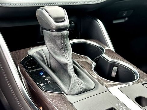 New 2026 Toyota Highlander Limited image 14
