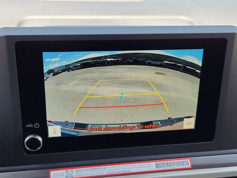 Used 2025 Toyota Tacoma TRD Off-Road image 25