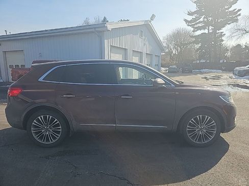 Used 2017 Lincoln MKX Reserve w/ Lincoln MKX Climate Package image 4