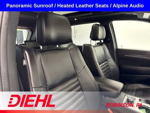 Used 2018 Jeep Grand Cherokee Limited AWD/4WD image 14