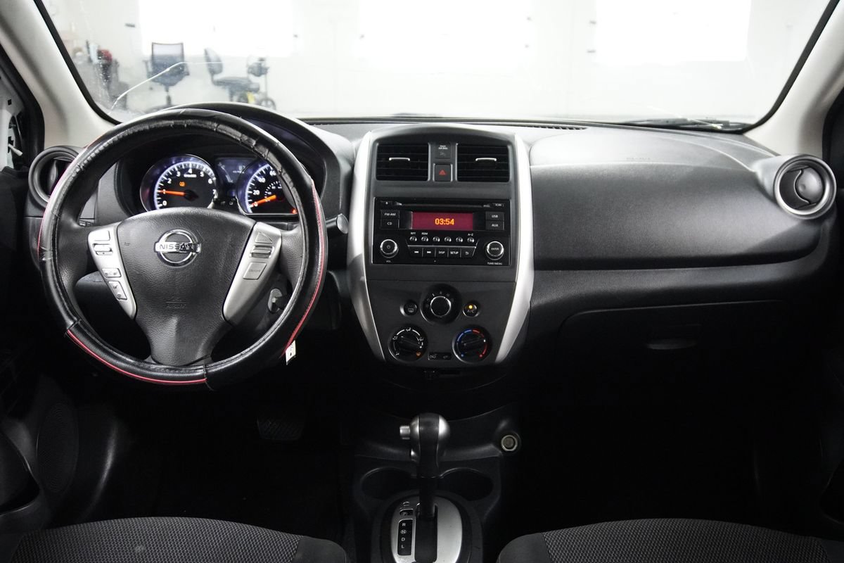 Used 2018 Nissan Versa SV FWD image 10