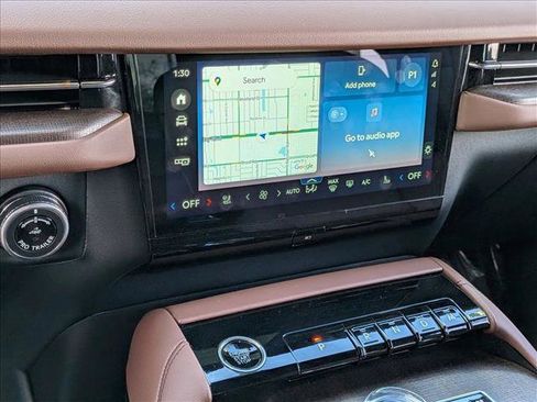 New 2025 Lincoln Navigator Reserve image 11