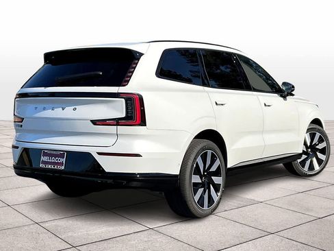 New 2025 Volvo EX90 Plus w/ Protection Package Premier image 4