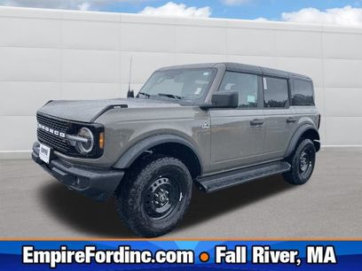 New 2026 Ford Bronco Outer Banks w/ Black Appearance Package