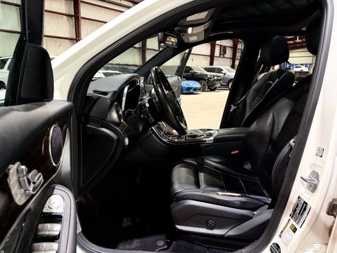 Used 2018 Mercedes-Benz GLC 300 image 13
