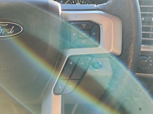 Used 2016 Ford F150 Lariat w/ Equipment Group 502A Luxury image 16