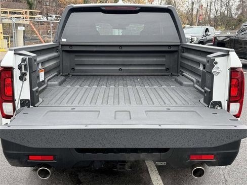 Used 2024 Honda Ridgeline Sport+ image 9