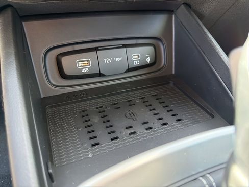 New 2026 Hyundai Venue SEL FWD image 25