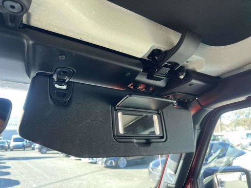 Used 2021 Jeep Wrangler Unlimited Rubicon image 37