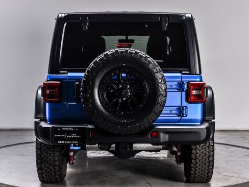 Used 2023 Jeep Wrangler Unlimited Rubicon 4xe AWD/4WD image 4