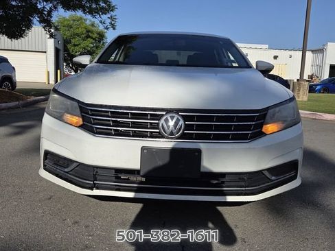 Used 2018 Volkswagen Passat 2.0T S w/ Driver Assistance Package FWD image 8