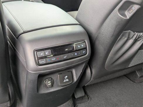 Certified 2025 Hyundai Palisade Calligraphy image 20