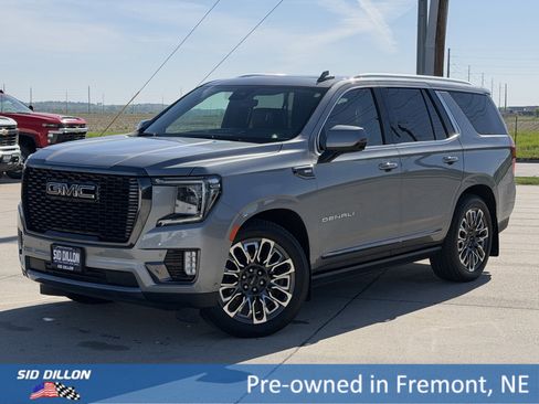 Used 2023 GMC Yukon Denali Ultimate AWD/4WD image 1