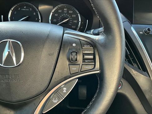 Used 2017 Acura MDX SH-AWD image 12