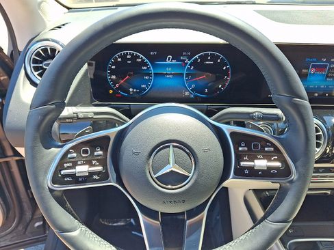 Certified 2023 Mercedes-Benz GLA 250 4MATIC image 21