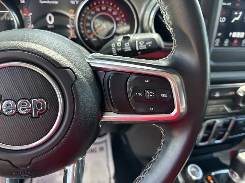 Used 2021 Jeep Wrangler Unlimited Sahara AWD/4WD image 18