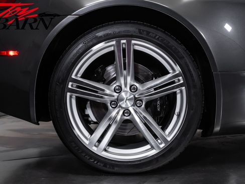 Used 2009 Aston Martin V8 Vantage Roadster RWD image 21