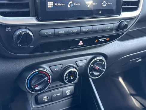 New 2026 Hyundai Venue SE FWD image 30