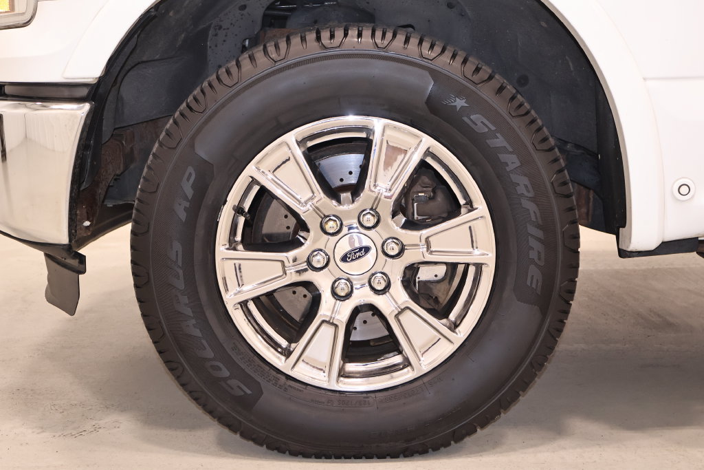 Used 2016 Ford F150 Lariat w/ Equipment Group 502A Luxury AWD/4WD image 49