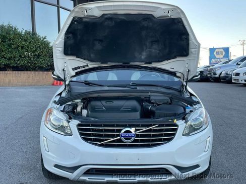 Used 2017 Volvo XC60 T6 Dynamic w/ Preferred Option Package image 13