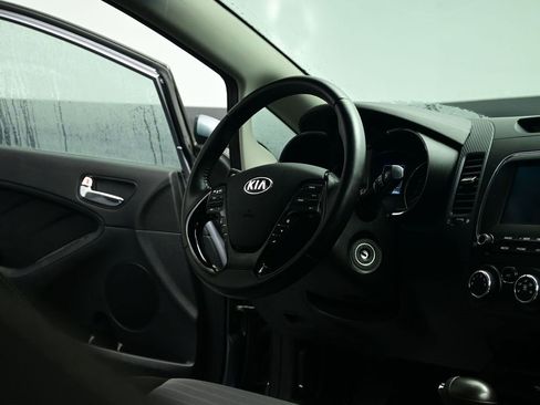 Used 2018 Kia Forte S image 35